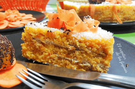 TARTA DE ZANAHORIA Y COCO CON GALLETAS HOJALDRADAS