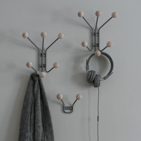 Percheros, colgadores y estantes Maze – diseño sueco