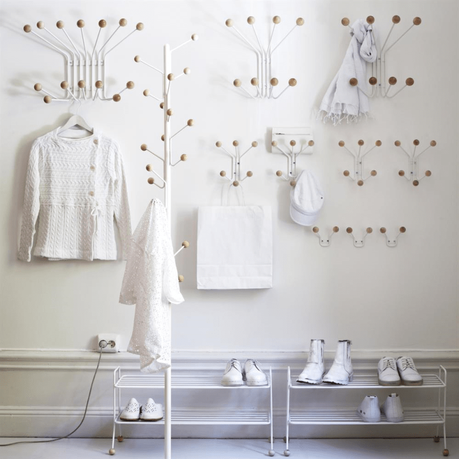 Percheros, colgadores y estantes Maze – diseño sueco