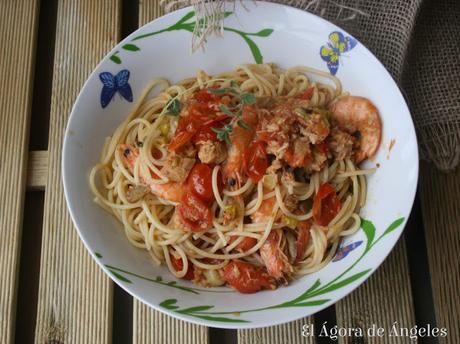 Spaghetti con salsa de atún El Ágora de Ángeles Spaghetti con salsa de atún