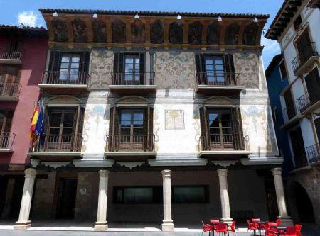 La Geometría en la Plaza Mayor de Graus