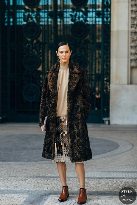 Cómo lucir el jersey de cuello vuelto como una auténtica fashionista