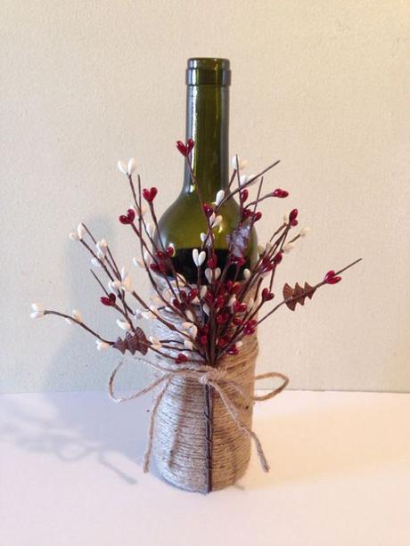 El vino: botellas y corcho.