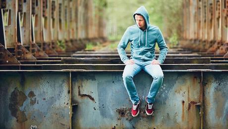 Los hombres de mediana edad tienen un mayor riesgo de morir por suicidio