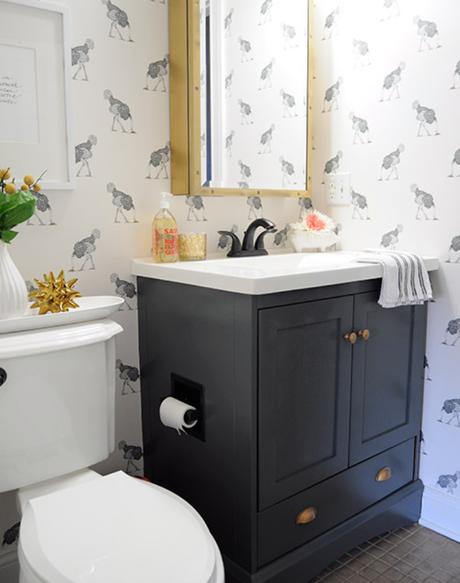 Antes y después de un aseo con papel pintado