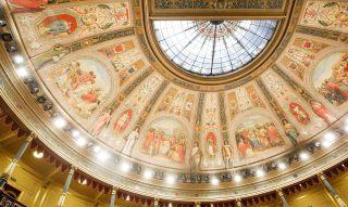 Un volcán bajo los cimientos Un volcán bajo los cimientos