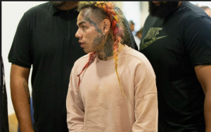 ¿seguidores Del Rapero Tekashi 6Ix9Ine Lo Defiendes A Pesar De Ser Un Delincuente?