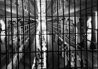 CANON CITY (USA, 1948) Carcelario, Intriga