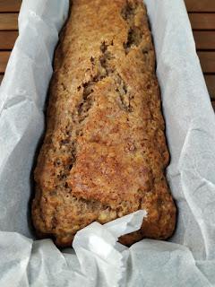 Plum Cake de plátano con avena y canela