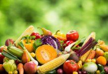 Una persona tiene un menor riesgo de obesidad si su dieta consiste principalmente de frutas, verduras y granos integrales