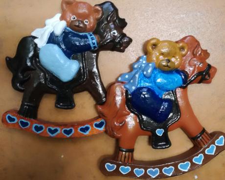 Decoración habitaciñon infantil. Es de resina. 17x17cm. Puedes encargar al email: cristinacasalsmasso@gmail.com