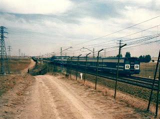 Talgo pendular por La Serna en los 90