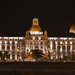 La Iglesia de la Cueva Los Baños Termales Gellért