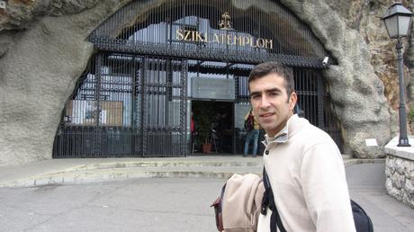 La Iglesia de la Cueva La Iglesia de la Cueva