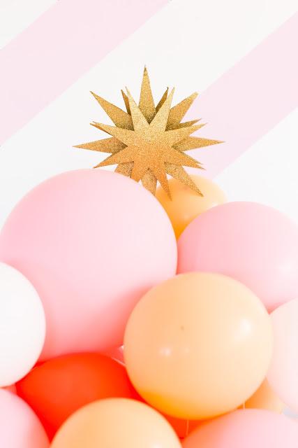 DIY: Arbol de Navidad con globos. Cómo se hace