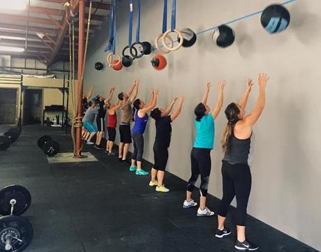 Escalado vs. RX: diferencia real entre categorías wallballs