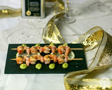 Brochetas de gambas con emulsión de aguacate y picual