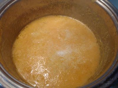 CREMA OTOÑAL DE CALABAZA, COCO Y SETAS CON JAMÓN IBÉRICO Y ACEITUNAS ALOREÑAS DE MALAGA (RECETA DEL CHEF SERGIO GARRIDO)