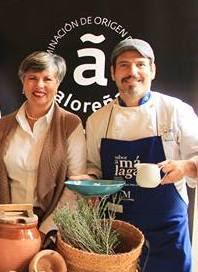 CREMA OTOÑAL DE CALABAZA, COCO Y SETAS CON JAMÓN IBÉRICO Y ACEITUNAS ALOREÑAS DE MALAGA (RECETA DEL CHEF SERGIO GARRIDO) CREMA OTOÑAL DE CALABAZA, COCO Y SETAS CON JAMÓN IBÉRICO Y ACEITUNAS ALOREÑAS DE MALAGA (RECETA DEL CHEF SERGIO GARRIDO)