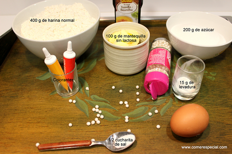 Ingredientes para galletas navideñas Ingredientes necesarios para hacer la masa de galletas navideñas