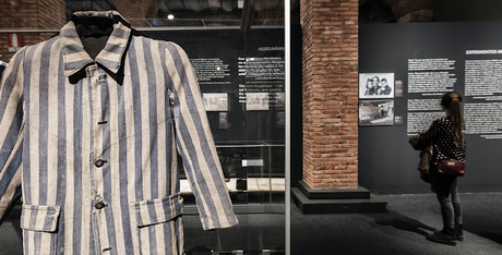 VISITA A LA EXPOSICIÓN AUSCHWITZ