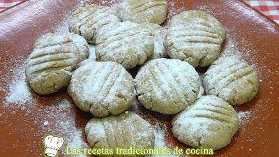 Receta fácil de mantecados de almendra dulce navideño