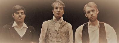 La Sombra Del Monstruo, Sucedió Una Fría Noche De Verano.