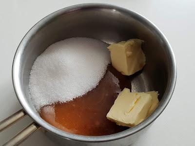 HONIGKUCHEN: PASTEL DE MIEL Y ESPECIAS