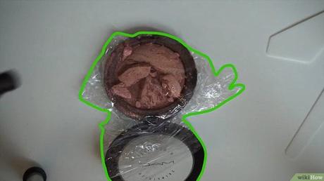 Cómo reparar un polvo compacto roto