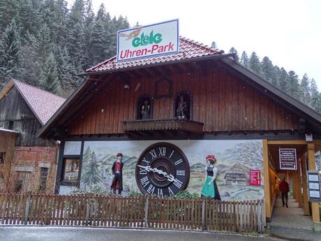 Triberg, los relojes de cuco más grande del mundo y la tarta más famosa. Triberg, los relojes de cuco más grande del mundo y la tarta más famosa.