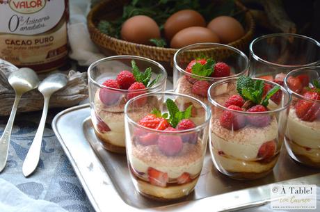 Vasitos de Crema Mascarpone y Frutos Rojos