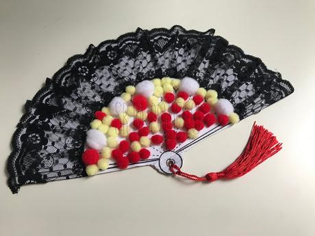 DIY: cómo hacer un abanico de cartón reciclado.