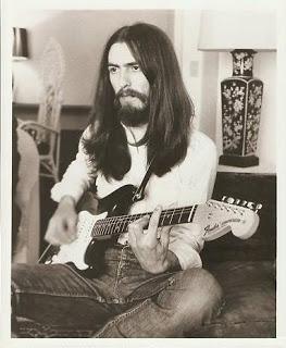 17 años sin George Harrison.