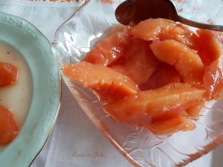 Membrillos escalfados con agua de rosas Membrillos escalfados con agua de rosas