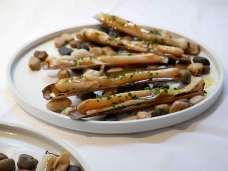 Manduka, un viaje por Asia con Albert Ortiz.