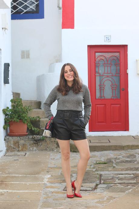 ¡Necesitas este jersey de brillos!