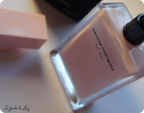 NOVIEMBRE HUELE A...Narciso Rodriguez, For Her