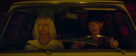 Un couteau dans le cœur - 2018 Un couteau dans le cœur - 2018