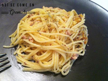 Espaguetis a la crema de mostaza