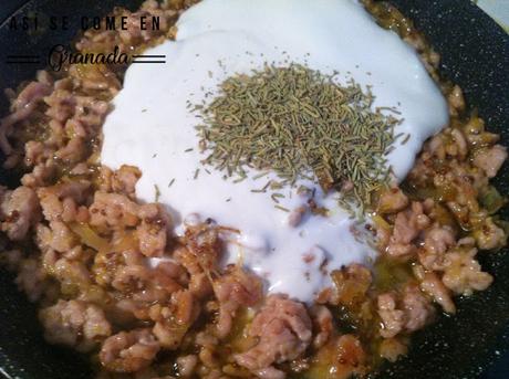 Espaguetis a la crema de mostaza