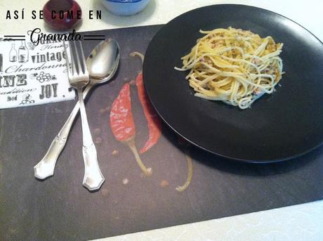 Espaguetis a la crema de mostaza