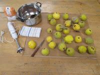 membrillos, azúcar, limón