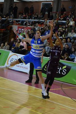 Galería de momentos del Bàsquet Femení Sant Adrià-Cadí La Seu