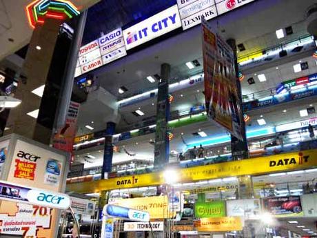 Pantip Plaza Has Four Floors Of Gadgets Galore