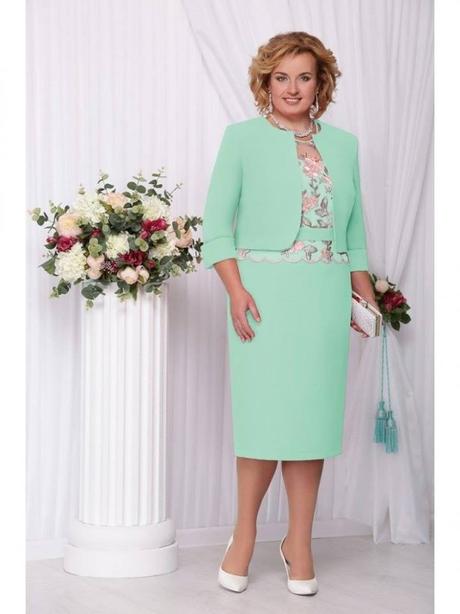 La imagen puede contener: 1 persona, sonriendo, de pie