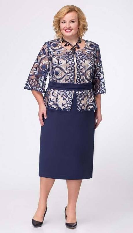 La imagen puede contener: 1 persona, sonriendo, de pie