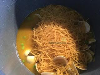 FIDEOS MELOSOS CON ALMEJAS EN OLLA GM E, F, G