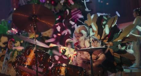 Este “niño enchufe” ha sembrado la polémica en el anuncio navideño de Sainsbury’s Este “niño enchufe” ha sembrado la polémica en el anuncio navideño de Sainsbury’s