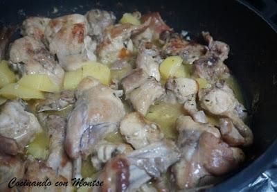 Conejo guisado al ajillo con patatas Conejo guisado al ajillo con patatas