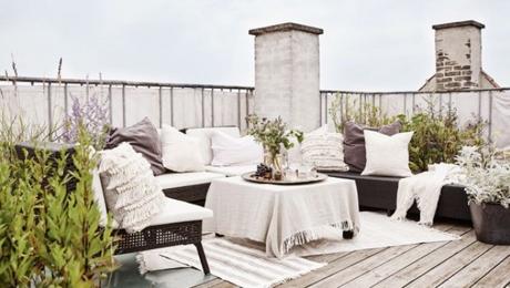 Ático con ventanas en el tejado panorámicas Ático con ventanas en el tejado panorámicas